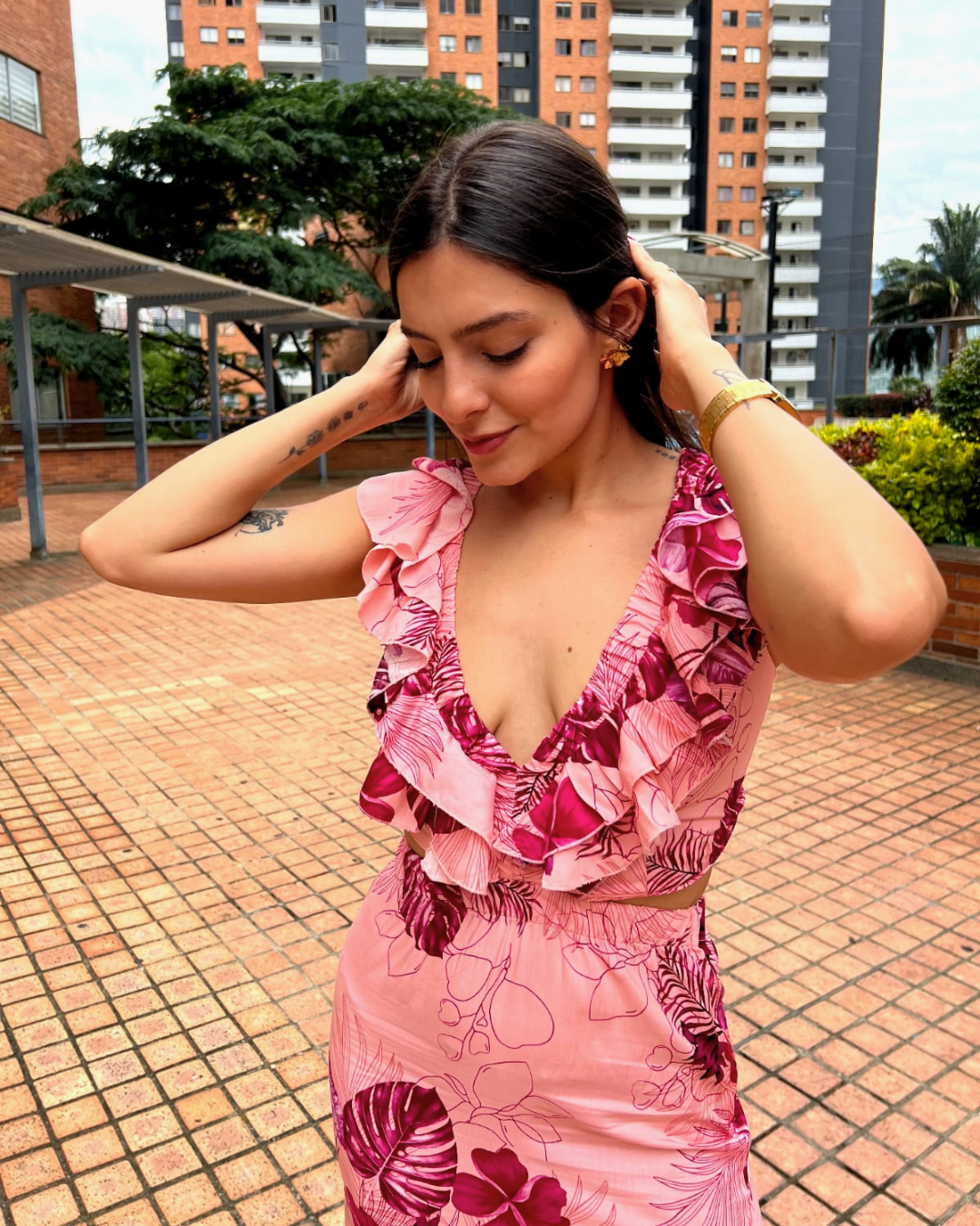 Vestido con boleros en el busto