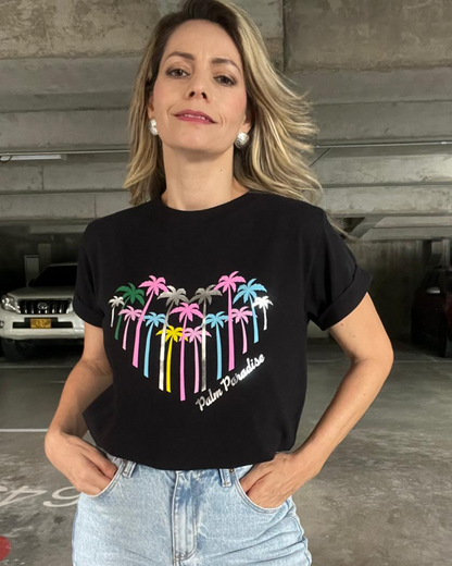 Camiseta corazón palmeras